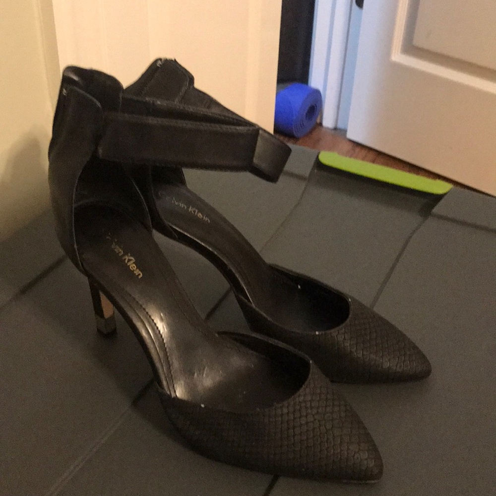 Calvin Klein Heels - Picture 4 of 4